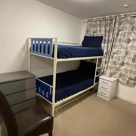 Гостевой дом Airport, Dcu